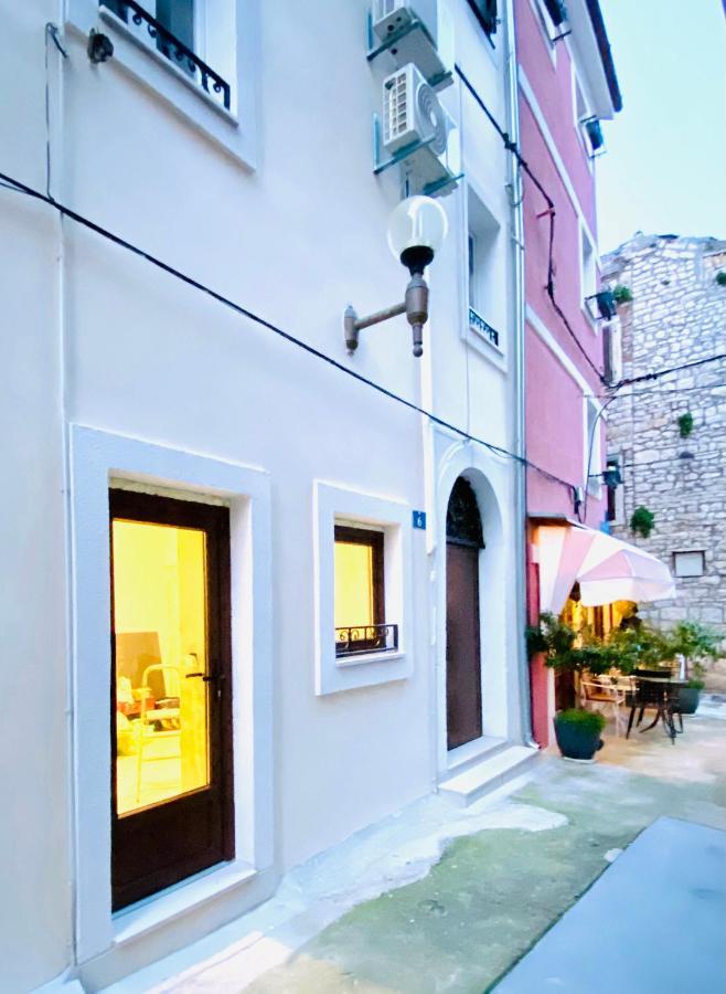 Studio Six Umag Exterior foto